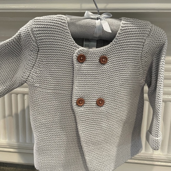 NWT Bloomingdales Elegant Baby 6m Gray Cardigan - Picture 1 of 5